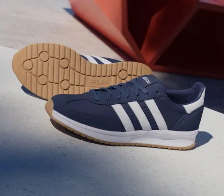 ZAPATILLA ADIDAS RUN 70 S 2.0 IH8586 TALLA 43.5 COLOR AZUL