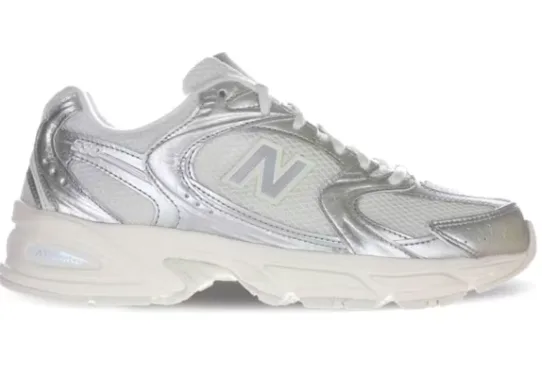 ZAPATILLA NEW BALANCE RUNNING COURSE U5303IR TALLA 38.5 CREMA PLATEADO